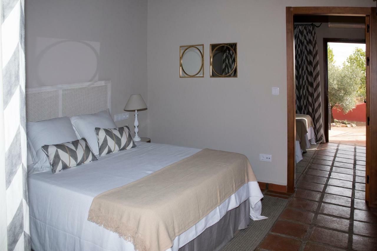 Hotel Rural Las Tejuelas Valdecaballeros Eksteriør billede